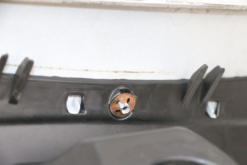 photo de FAIRING TANK PIAGGIO MP3 RL 250 (2007 - 2010) - Component detail