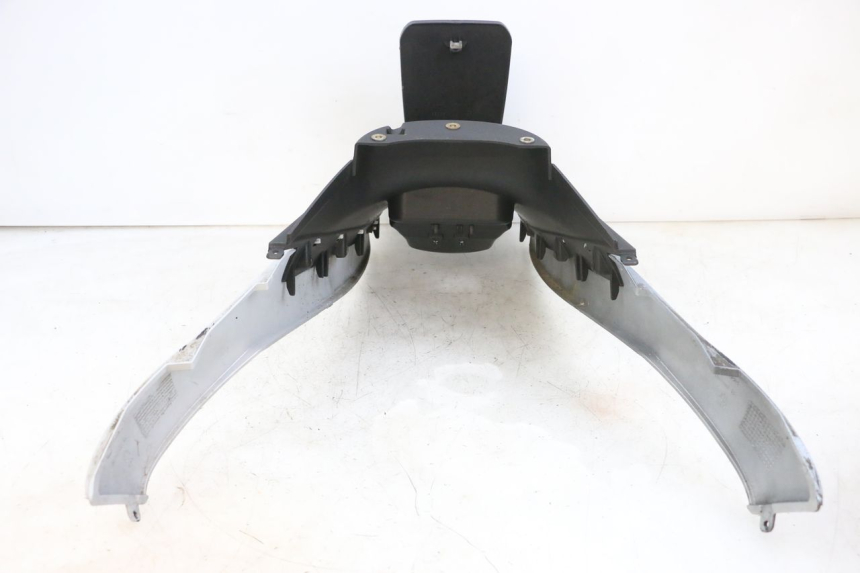 photo de FAIRING TANK PIAGGIO MP3 RL 250 (2007 - 2010) - Additional view of the item