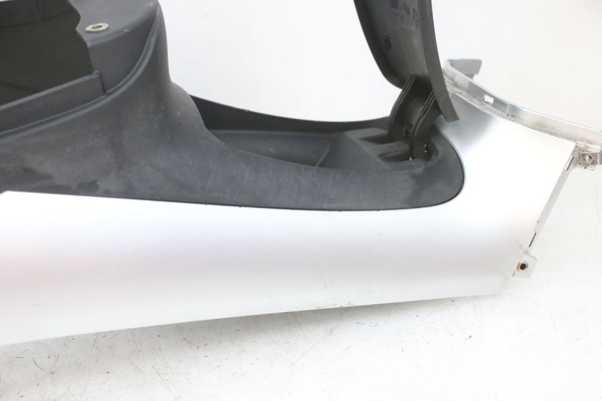 photo de FAIRING TANK PIAGGIO MP3 RL 250 (2007 - 2010) - Checked used part