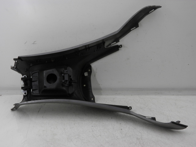 photo de FUEL TANK PANEL PIAGGIO MP3 RL 125 (2008 - 2009)