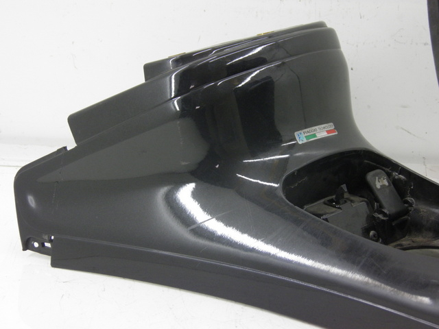 photo de FUEL TANK PANEL PIAGGIO XEVO - X EVO 125 (2010 - 2015)