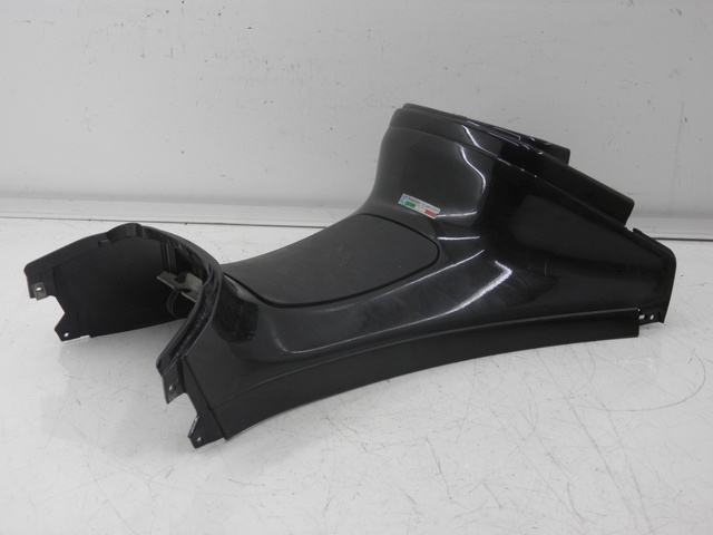 photo de FUEL TANK PANEL PIAGGIO XEVO - X EVO 125 (2010 - 2015)