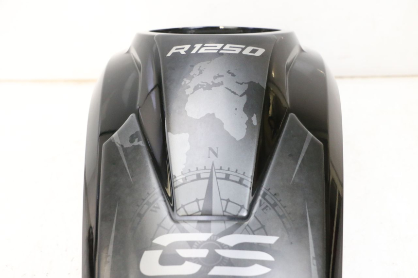 photo de FUEL TANK PANEL BMW R GS 1250 (2021 - 2024) - Supplementary product photo