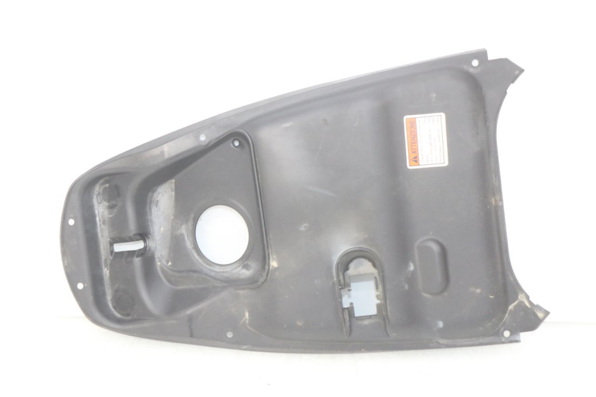 photo de FUEL TANK FAIRING SUZUKI SIXTEEN 125 (2008 - 2010)