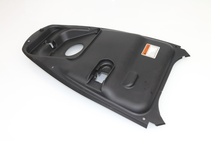 photo de FUEL TANK FAIRING SUZUKI SIXTEEN 125 (2008 - 2010)