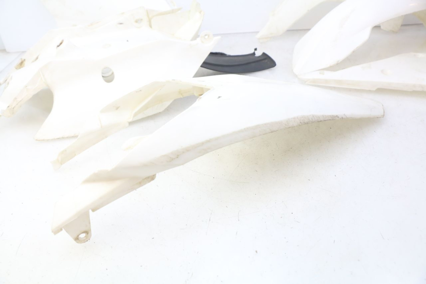 photo de COMPLETE FAIRING BODYWORK XTRM FACTORY DIRTBIKE BSE 150 - Zoom on usage condition