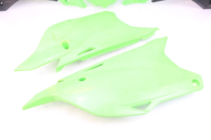 photo de COMPLETE FAIRING KAWASAKI KX 85 (2014 - 2021)