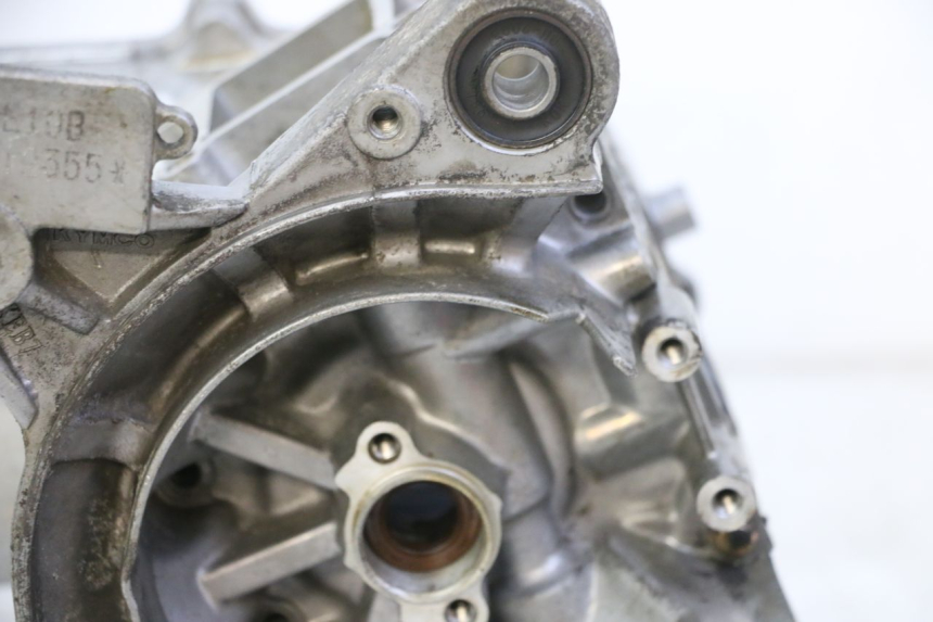 photo de ENGINE BOTTOM CASE KYMCO AGILITY NAKED RENOUVO 2T 50 (2011 - 2018)