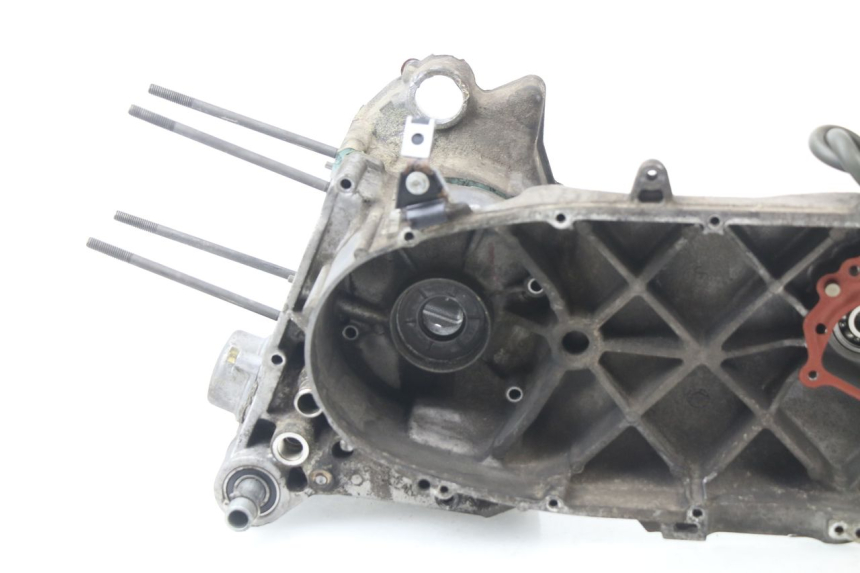 photo de ENGINE CRANKCASE APRILIA SCARABEO GT 125 (1999 - 2007)