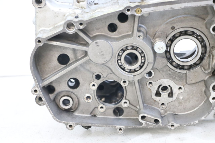 photo de Engine bottom case HYOSUNG GV AQUILA 125 (2000 - 2004)