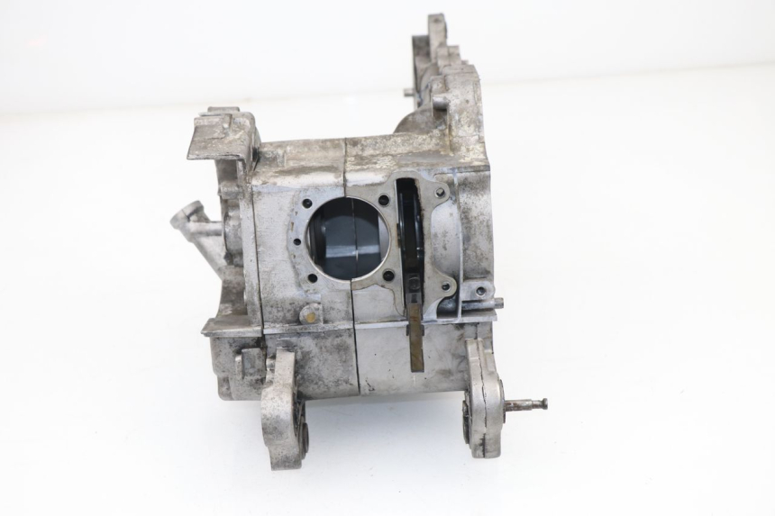 photo de ENGINE CRANKCASE BAOTIAN TRAVEL SPIRIT 50 (2010 - 2012)