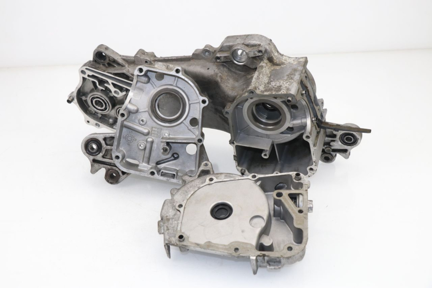 photo de ENGINE CRANKCASE BAOTIAN TRAVEL SPIRIT 50 (2010 - 2012)