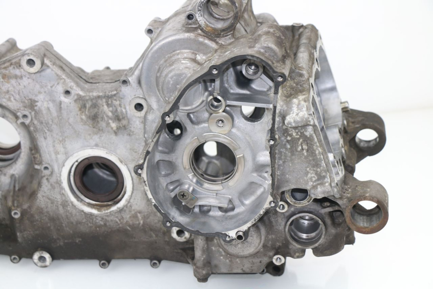 photo de ENGINE CRANKCASE SUZUKI BURGMAN EXECUTIVE ABS 650 (2006 - 2012)