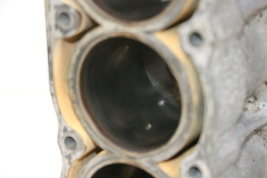 photo de ENGINE CRANKCASE HONDA CBR RR FIREBLADE 900 (1992 - 1994)