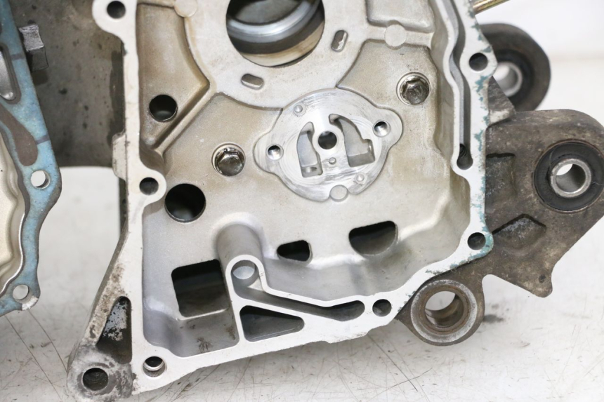 photo de ENGINE CRANKCASE SYM CROX 4T 50 (2016 - 2023)