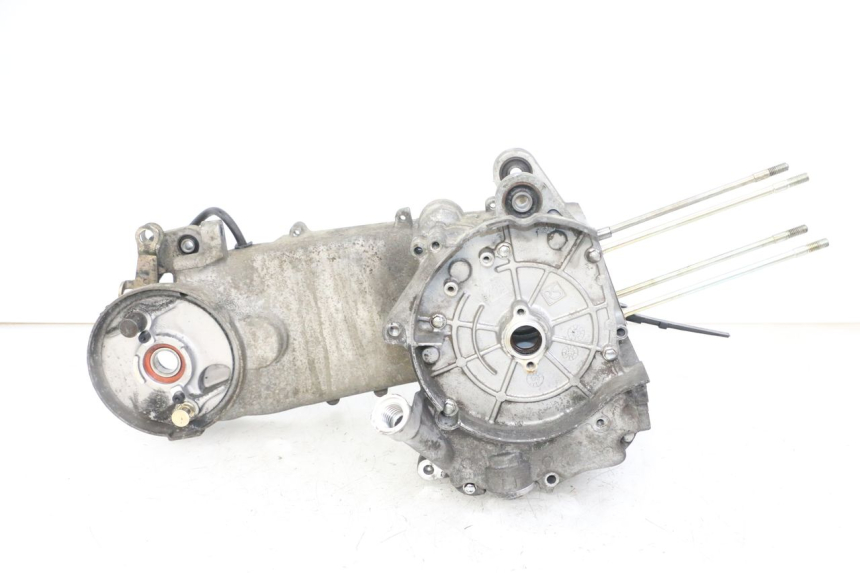 photo de ENGINE CRANKCASE DAELIM BESBI 125 (2007 - 2008)