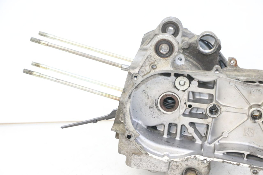 photo de ENGINE CRANKCASE DAELIM BESBI 125 (2007 - 2008)