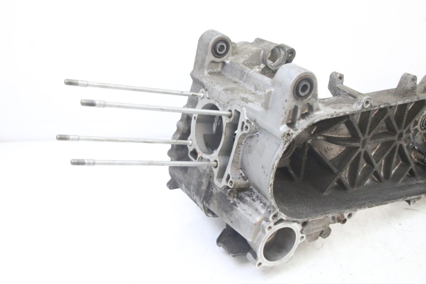 photo de ENGINE LOWER CASING KYMCO DINK STREET 125 (2009 - 2014)