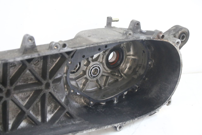 photo de ENGINE LOWER CASING KYMCO DINK STREET 125 (2009 - 2014)