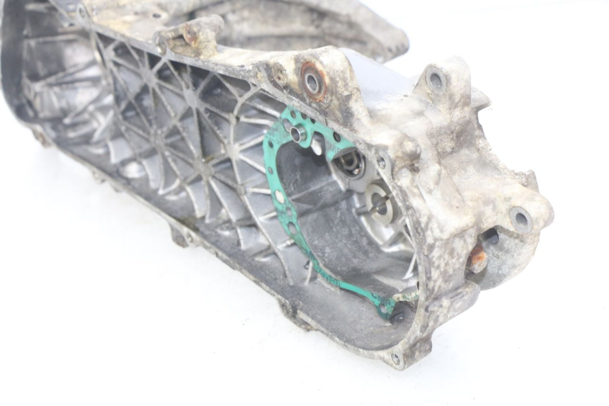 photo de ENGINE LOWER CASING PEUGEOT ELYSTAR 50 (2002 - 2014)
