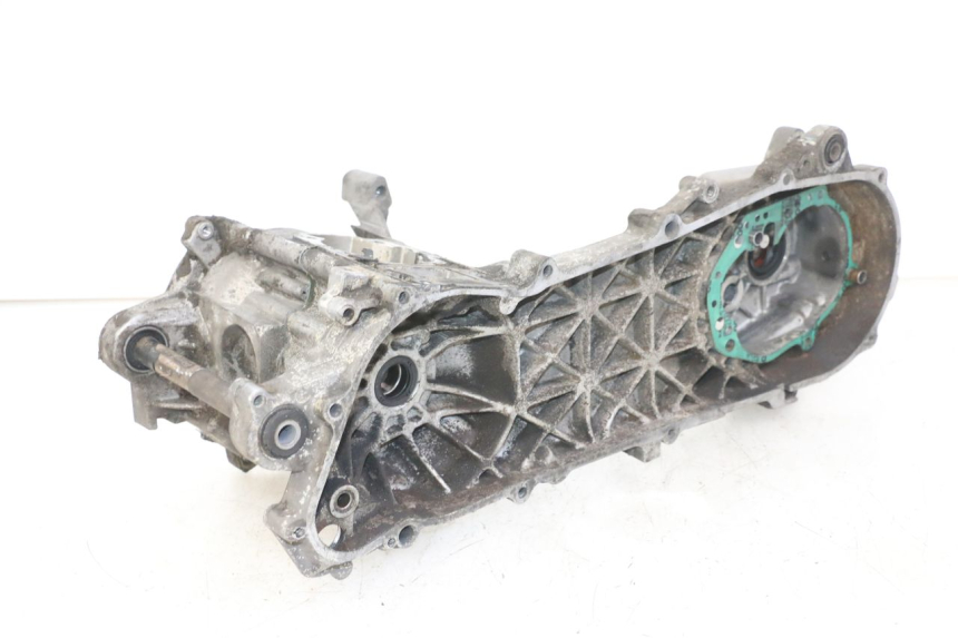 photo de ENGINE LOWER CASING PEUGEOT ELYSTAR 50 (2002 - 2014)