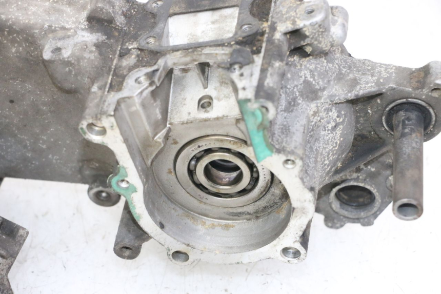 photo de ENGINE LOWER CASING PEUGEOT ELYSTAR 50 (2002 - 2014)