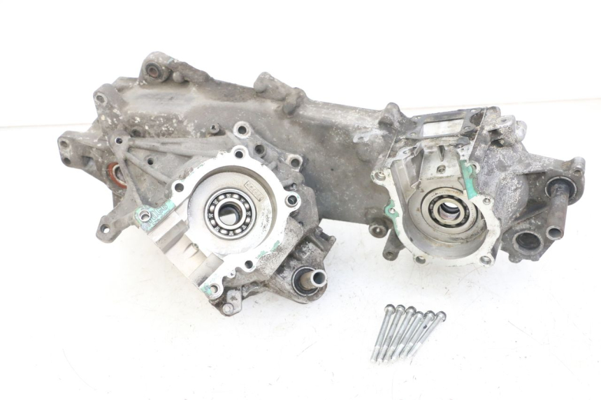 photo de ENGINE LOWER CASING PEUGEOT ELYSTAR 50 (2002 - 2014)
