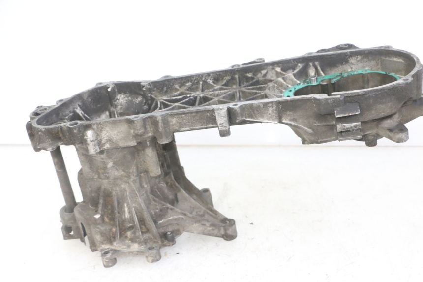 photo de ENGINE LOWER CASING PEUGEOT ELYSTAR 50 (2002 - 2014)