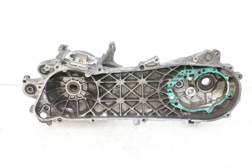 photo de ENGINE LOWER CASING PEUGEOT ELYSTAR 50 (2002 - 2014)