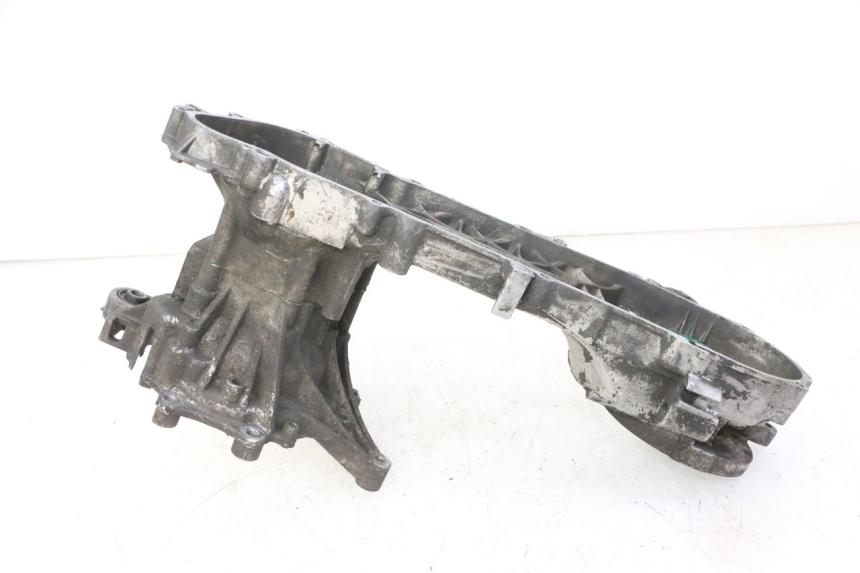 photo de ENGINE LOWER CASING PEUGEOT ELYSTAR 50 (2002 - 2014)