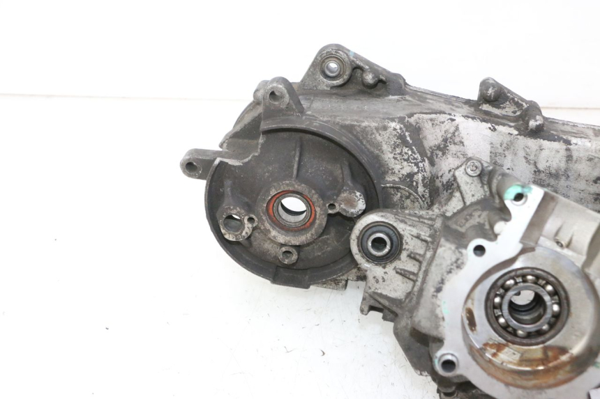 photo de ENGINE LOWER CASING PEUGEOT ELYSTAR 50 (2002 - 2014)