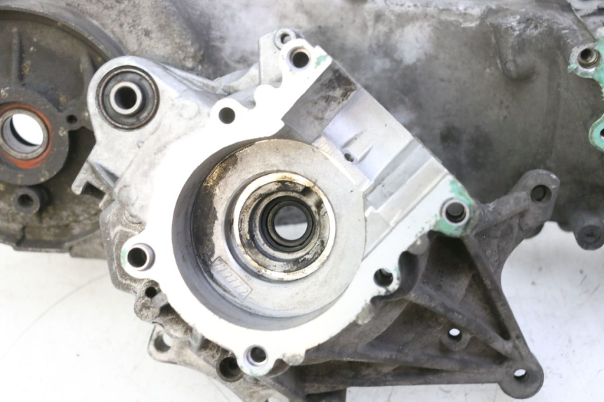 photo de ENGINE LOWER CASING PEUGEOT ELYSTAR 50 (2002 - 2014)