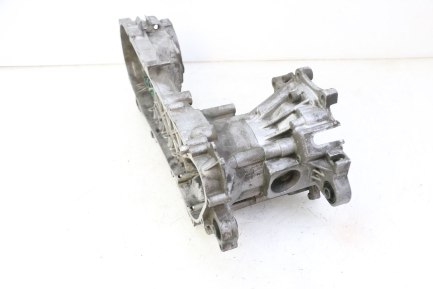 photo de ENGINE LOWER CASING PEUGEOT ELYSTAR 50 (2002 - 2014)