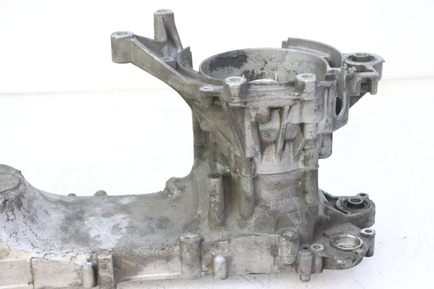 photo de ENGINE LOWER CASING PEUGEOT ELYSTAR 50 (2002 - 2014)
