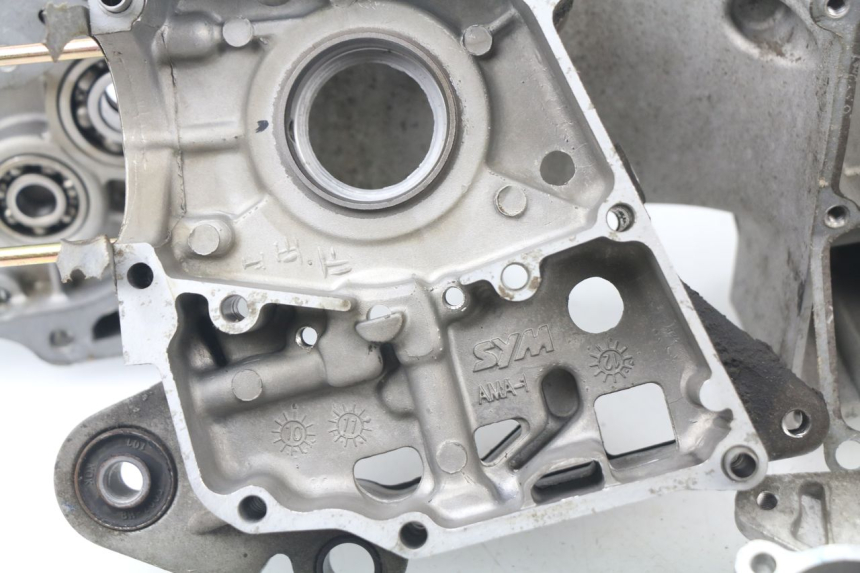photo de ENGINE CRANKCASE SYM FIDDLE 3 III 50 (2014 - 2020)