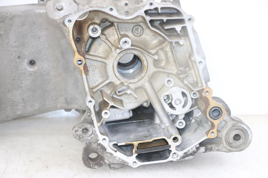 photo de ENGINE CRANKCASE HONDA FORZA ABS 300 (2013 - 2019)