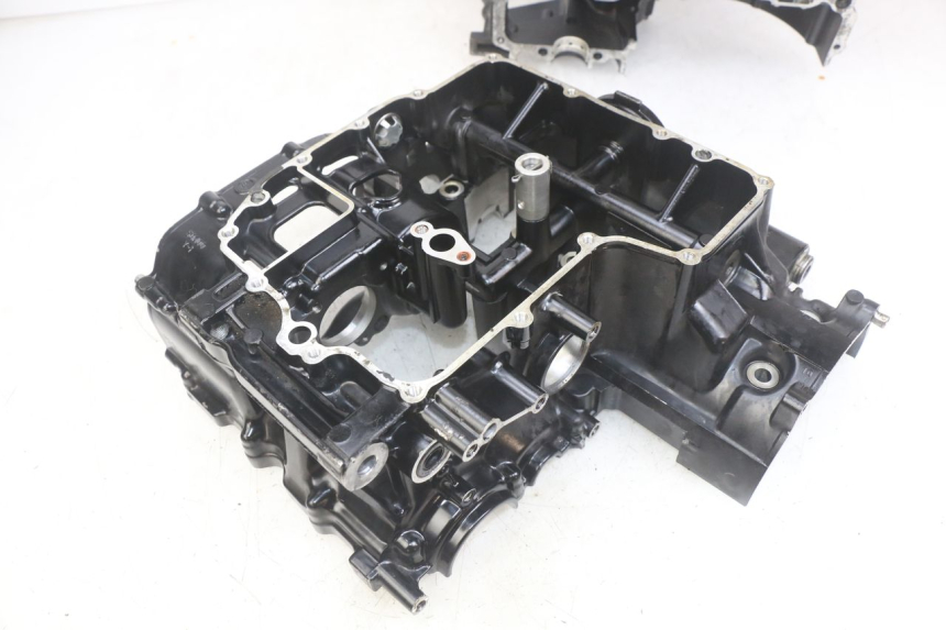 photo de ENGINE BOTTOM CASE YAMAHA FZS FAZER 600 (1998 - 2001)