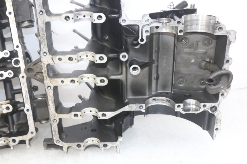 photo de ENGINE BOTTOM CASE YAMAHA FZS FAZER 600 (1998 - 2001)