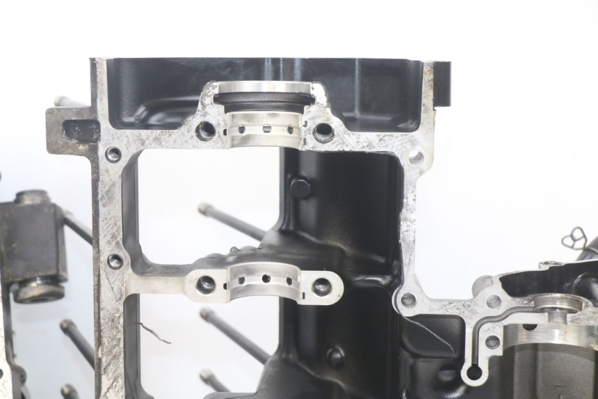 photo de ENGINE BOTTOM CASE YAMAHA FZS FAZER 600 (1998 - 2001)