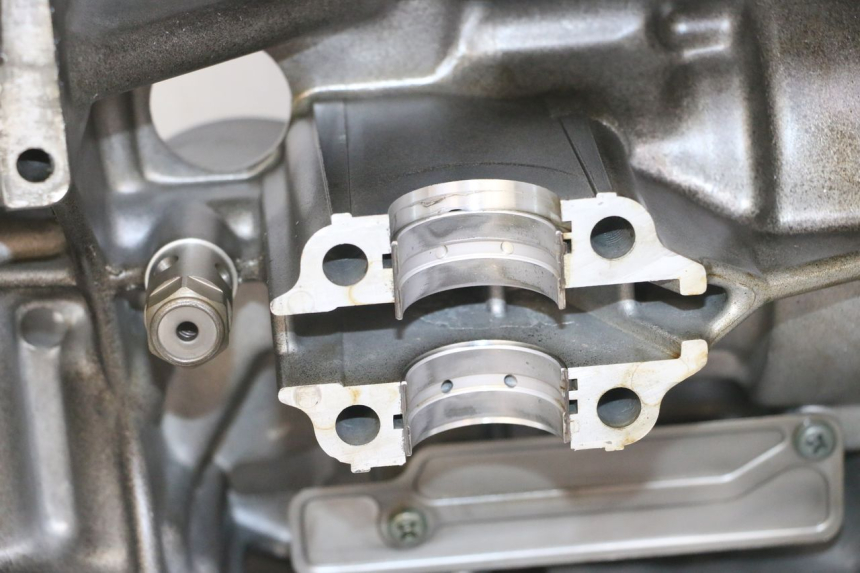photo de ENGINE CRANKCASE SUZUKI GS GSE 500 (2001 - 2003)