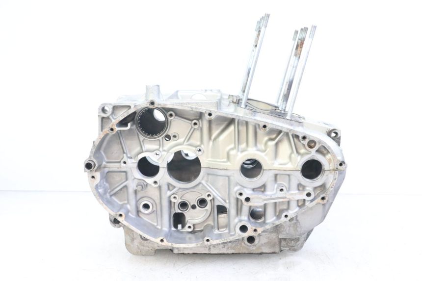 photo de ENGINE CRANKCASE SUZUKI GSX E 250 (1982 - 1983)