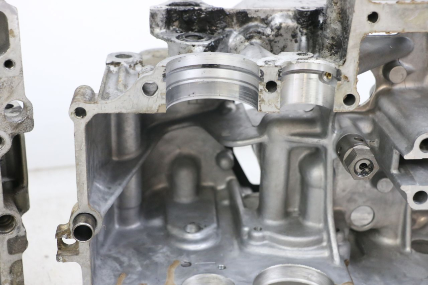 photo de ENGINE CRANKCASE SUZUKI GSX E 250 (1982 - 1983)