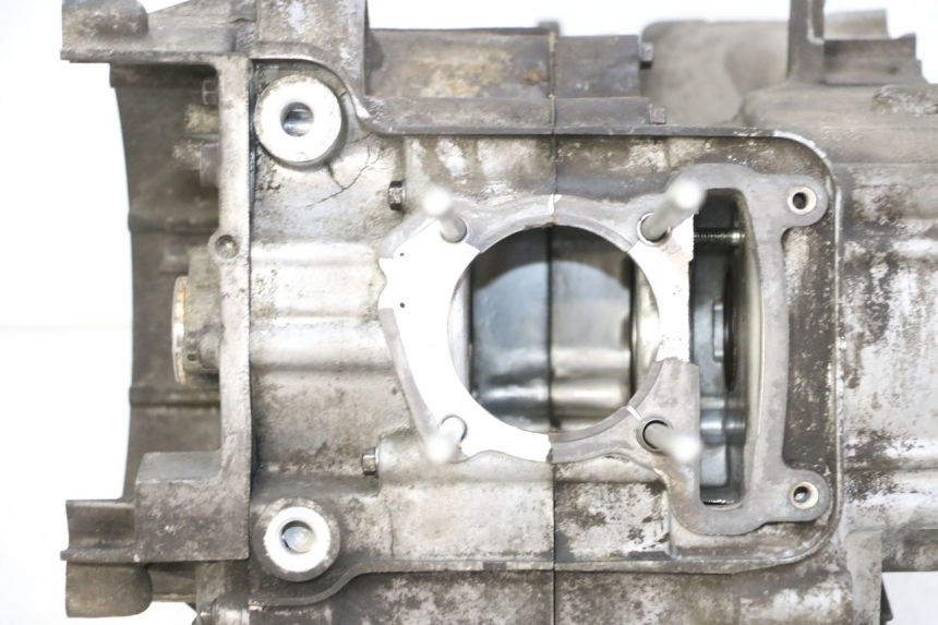 photo de ENGINE CRANKCASE DAELIM HISTORY 125 (2001 - 2002)