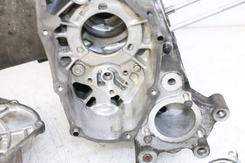 photo de ENGINE CRANKCASE DAELIM HISTORY 125 (2001 - 2002)