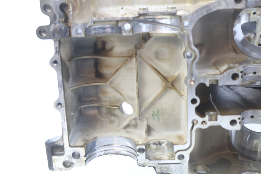 photo de ENGINE LOWER CASING HONDA CBF 500 (2004 - 2007)