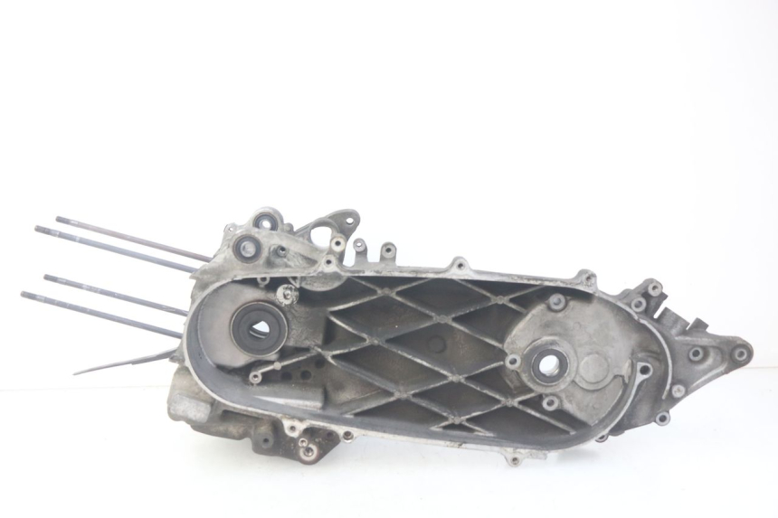 photo de ENGINE LOWER CASING HONDA FES PANTHEON 125 (2003 - 2007)