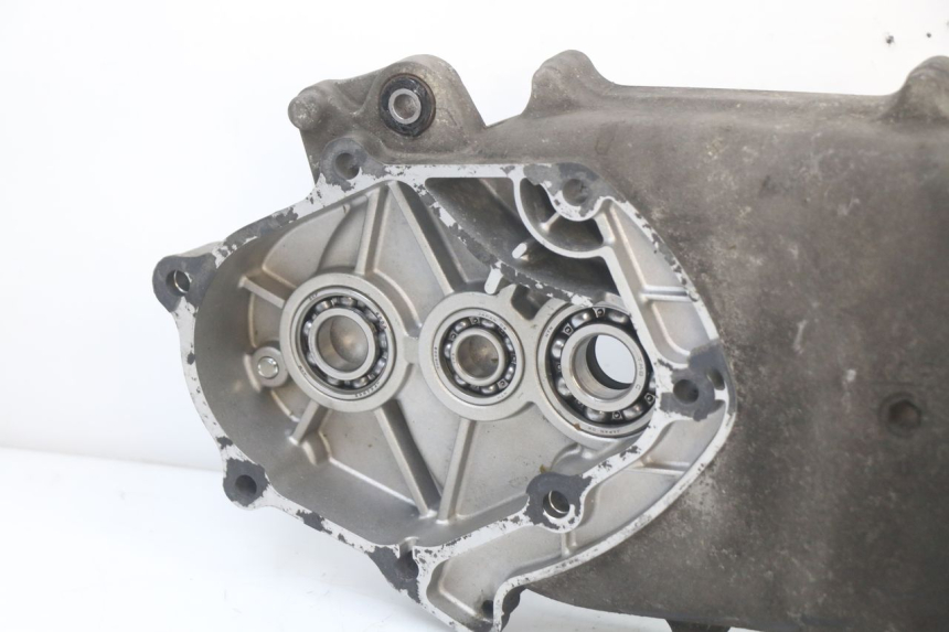 photo de ENGINE CRANKCASE HONDA NES AROBASE 125 (2000 - 2003)