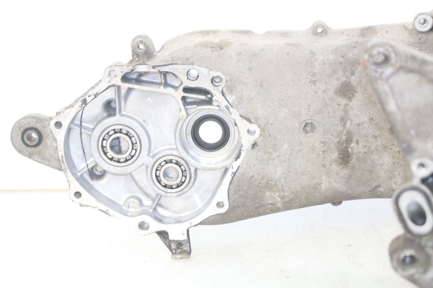 photo de ENGINE LOWER CASING HONDA NHX LEAD 110 (2008 - 2010)