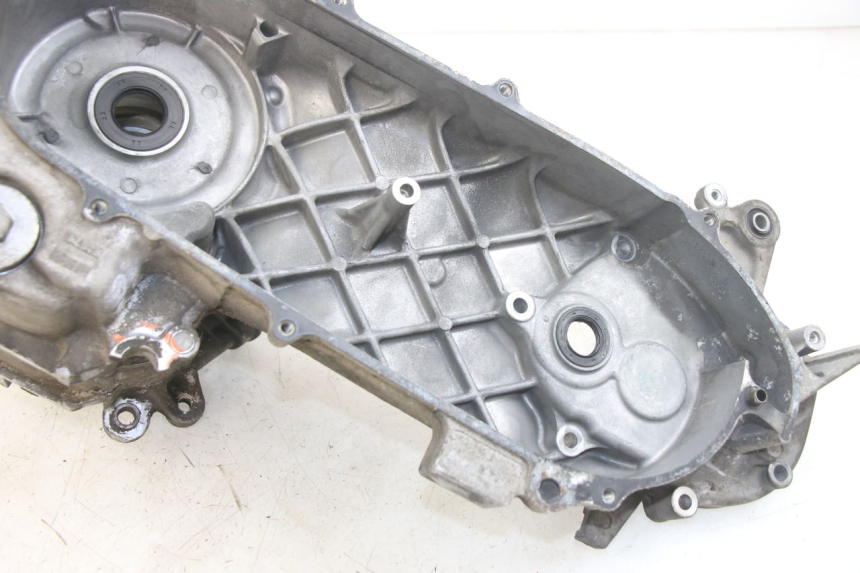 photo de ENGINE BOTTOM CASE HONDA PCX (JF28) 125 (2009 - 2011)