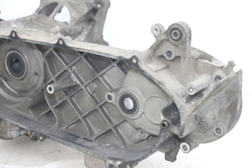 photo de ENGINE BOTTOM CASE HONDA PCX (JF28) 125 (2009 - 2011)